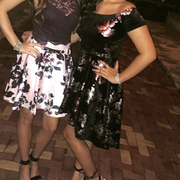 Medium Windsor off shoulder floral high-low dress - Picture 5 of 5